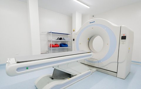 Solo con ecos y tomografías generas un ahorro importante”, afirmó Álvarez, al subrayar el impacto económico que tienen estos servicios gratuitos para las familias