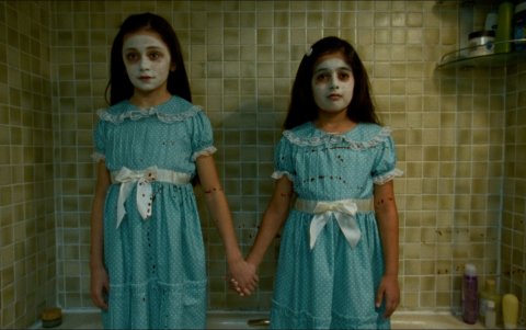 September Says, ópera prima de Ariane Labed, está ambientada en la costa de Irlanda y retrata la relación de dos hermanas.