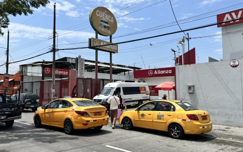 Las empresas de buses que viajan a Cuenca reportan una baja afluencia de viajeros a Cuenca desde que inició el paro nacional.