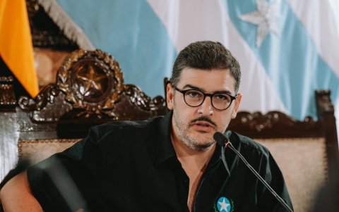 Álvarez es alcalde desde el 2023 hasta el 2027.