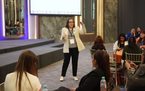 El reciente Congreso de Humanidades de la UEES reunió a académicos, investigadores y artistas para dialogar sobre educación y psicología, y la intervención a las altas capacidades.