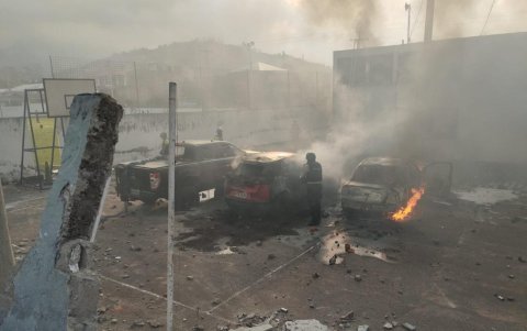 El cuartel de la Policía Nacional, en Otavalo, fue objeto de una turba violenta, el 22de septiembre de 2025.