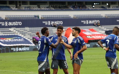Emelec recibió a Deportivo Cuenca en el estadio Capwell.