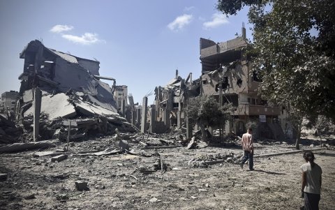 Los habitantes de Gaza tienen la esperanza de que cesen los ataques.