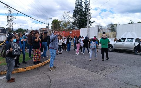 Ciudadanos se concentraron para protestar contra el presidente Daniel Noboa y las medidas económicas del Gobierno.