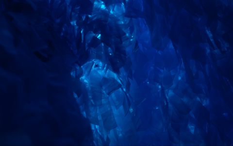 El color azul, asociado con la tranquilidad y la lógica, es uno de los tres tonos que la psicología vincula a la inteligencia y la alta capacidad de concentración.