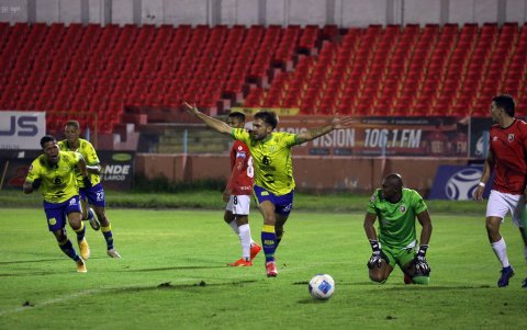 Gualaceo busca sorprender a IDV.