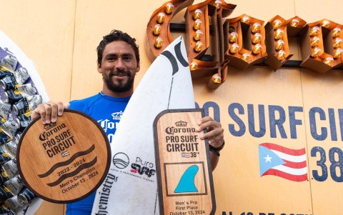 El salvadoreño, Bryan Pérez, ganó la 38 Corona Pro Surf Circuit en la categoría masculina.
