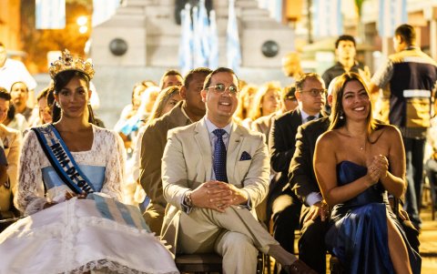 Autoridades presentes en el acto.