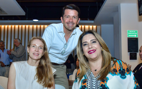 Francisco Jiménez, Brigitte Andrade y Karla Venegas.
