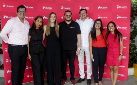 Víctor Jumco, Gabriela Rizo, Georgette Jairala, Jorge Luis Jalil Ripalda, Nicolás Martín, Cinthia Iturralde y Katy Vargas.