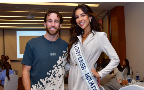 Sam Web y Nadia Mejía.