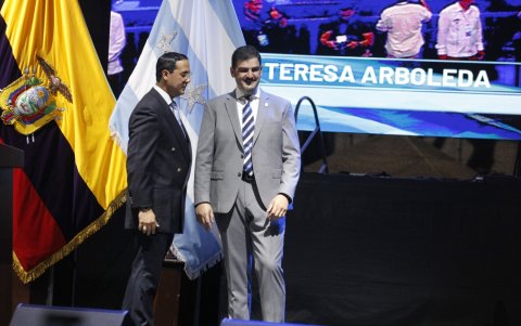 Aquiles Álvarez, Alcalde de la ciudad.