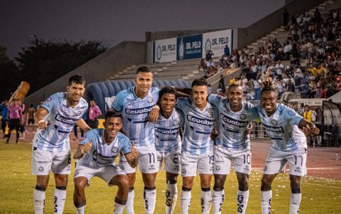 Guayaquil City aseguró su regreso a la Serie A del fútbol ecuatoriano.