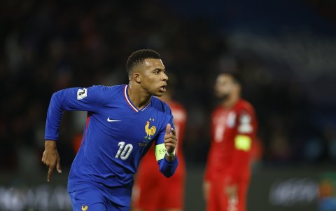 Kylian Mbappé no jugará por lesión.