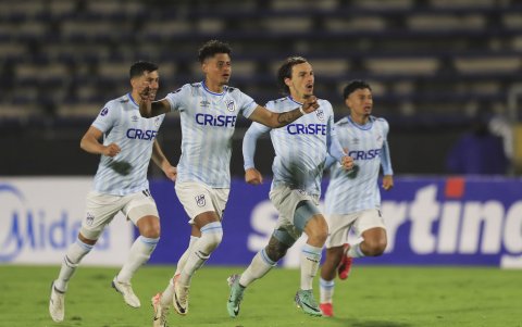 Universidad Católica espera a su rival en la semifinal de la Copa Ecuador 2025.