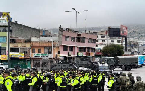 La Policía Nacional resguardó varios puntos de Quito durante las movilizaciones en la capital.