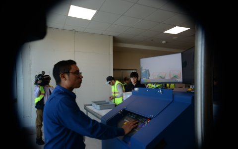 Controles. Se implementó nueva tecnología de punta para el monitoreo de turistas y equipaje para mayor seguridad.