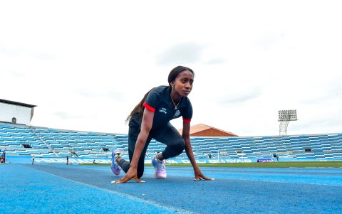 Los 100 y 200 metros planos son las pruebas reinas de velocidad en las que Kiara compite