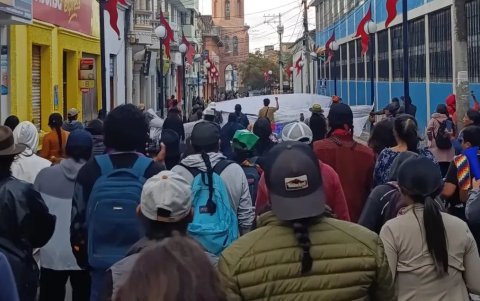 Aunque el Gobierno y diferentes representantes indígenas anunciaron que el paro se suspendía, otros dirigentes desconocieron el acuerdo.