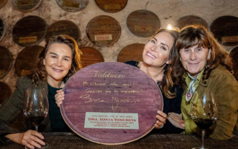 Sonya Yoncheva junto Yolanda y Carolina Garcia Viadero