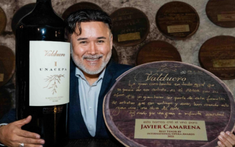 Camarena disfruta saboreando estos vinos, verdaderas joyas de la artesanía.