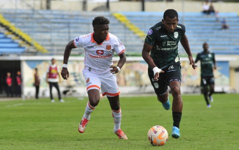 Orense se estrenó en el hexagonal final con una derrota ante Libertad, en Loja.