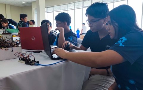 La robótica estudiantil fortalece la conexión entre educación, innovación y oportunidades de futuro sostenible.