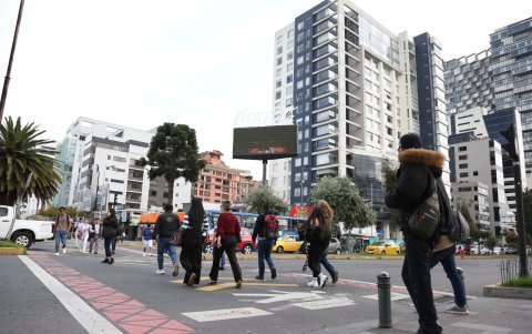 La propuesta normativa permitirá vallas móviles, en pantallas LED, etc.