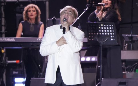 Cristian Castro convirtió su concierto en Guayaquil en una noche emotiva y cercana.
