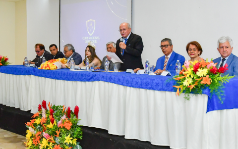 Leonardo Jouvin, Varinia Jouvin, Andrea Jouvin, Tuti Jouvin y Andrés Jouvin.