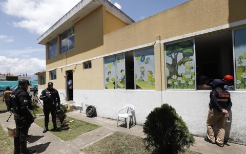 Problema. Las personas pasaban encerradas en las habitaciones. En el operativo se encontraron menores de edad.