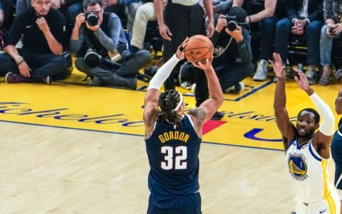 Aaron Gordon firmó una noche extraordinaria con 50 puntos en todo el partido.