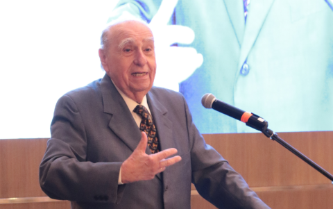 El expresidente de Uruguay Julio María Sanguinetti durante su intervención.