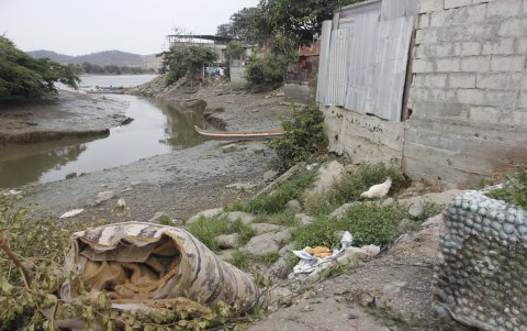 En Puente Lucía se siente el descuido municipal.