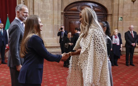 La princesa Leonor tras entregar una insignia a la extenista estadounidense Serena Williams, Premio Princesa de Asturias de los Deportes.