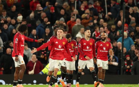 Manchester United busca ascender en la tabla de posiciones.