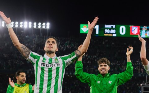 Real Betis busca una victoria que lo trepe a la cuarta casilla de LaLiga.