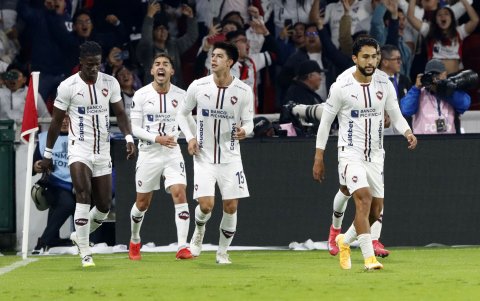 Liga de Quito goleó 3-0 a Palmeiras en la ida de la semifinal.