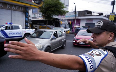 Tanto las infracciones detectadas manualmente como las registradas digitalmente serán sancionadas por la Policía en Durán.