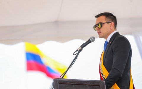 Daniel Noboa confirmó que el Estado adelantará el pago del décimo tercer sueldo para los trabajadores del sector público.