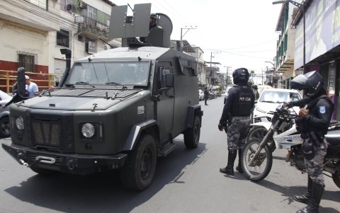 Realidad. Las familias no tienen problemas con ver a los uniformados en las calles. Reconocen sentirse menos vulnerables incluso para hacer cosas cotidianas.