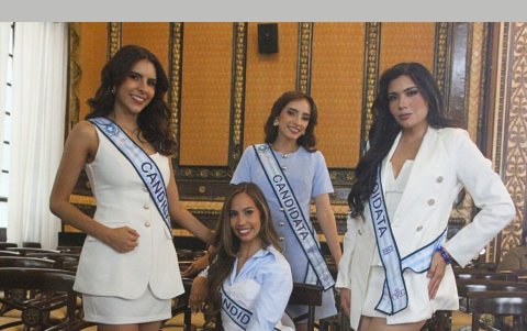 Valeria Coello, Allyson Medranda, Evelyn Lloré y Valentina López.