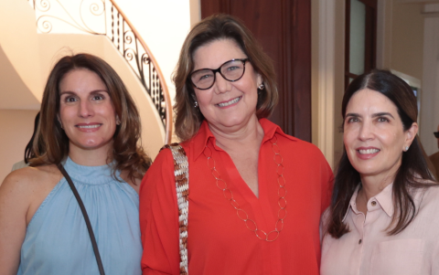 Marissa Estrada, Angie Morla y Verónica Martínez.