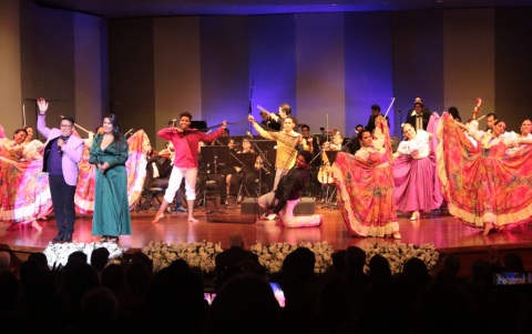 Destacaron las interpretaciones de María José Prado y Freddy Ribadeneira, y la Academia de Danza Reminiscencia, bajo la dirección Yuber Segarra, y la interpretación de la Orquesta Filarmónica del Ecuador, dirigida por el maestro Patricio Jaramillo.