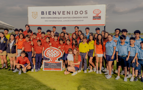 Delegaciones internacionales de ocho países llegaron desde distintos países del continente se unieron a la de Ecuador.