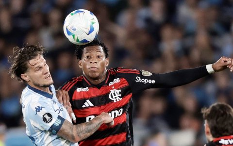 Gonzalo Plata (d) figura del Flamengo.