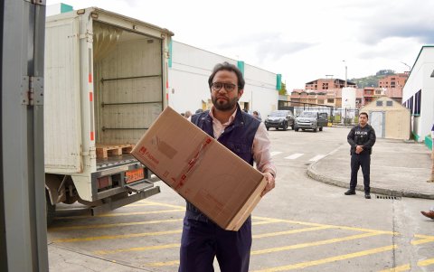 Edgar Lama fue cuestionado por la falta de medicinas en el IESS.