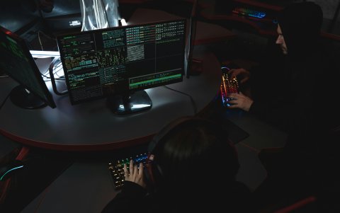 El tratado obliga a Ecuador a actualizar su Código Penal y su infraestructura tecnológica para enfrentar delitos como ransomware.