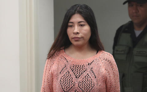 Betssy Chávez, ex primera ministra de Perú. Su situación legal genera tensiones políticas entre ambos países.